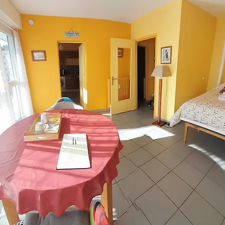 Апартаменты Marty Фекам